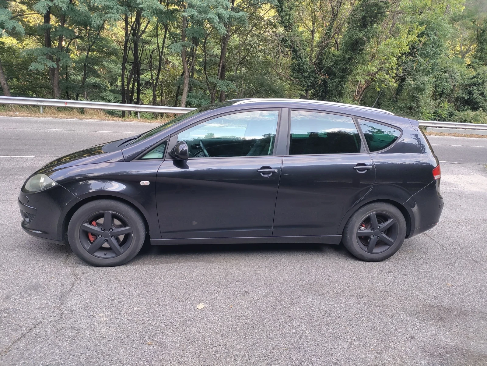 Seat Altea XL 2.0TDI BMM 8V Automatic Full, снимка 3 - Автомобили и джипове - 55710757