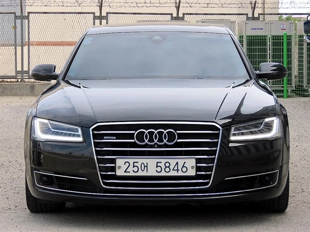 Audi A8 4.2 TDI * ОБДУХВАНЕ * 360 * ШИБИДАХ * , снимка 2 - Автомобили и джипове - 56019348