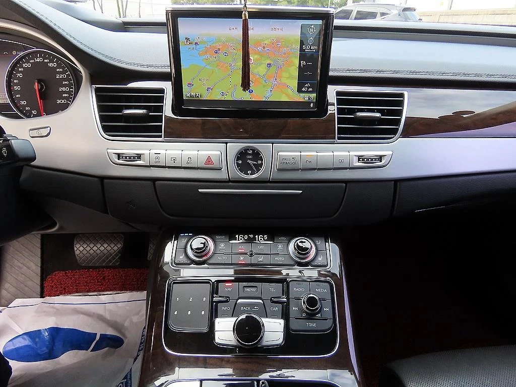 Audi A8 4.2 TDI * ОБДУХВАНЕ * 360 * ШИБИДАХ * , снимка 7 - Автомобили и джипове - 56019348
