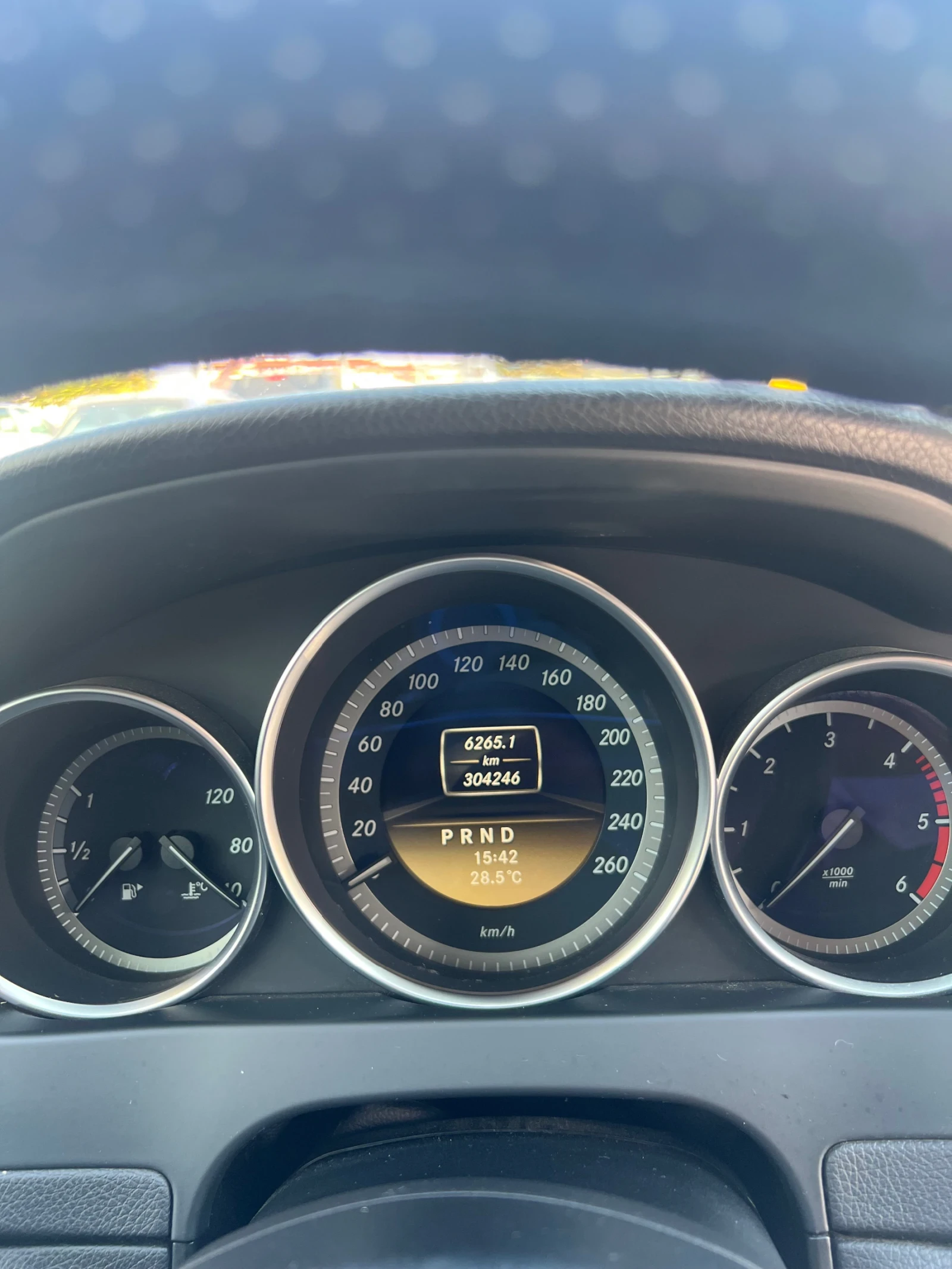 Mercedes-Benz C 200, снимка 10 - Автомобили и джипове - 56139771
