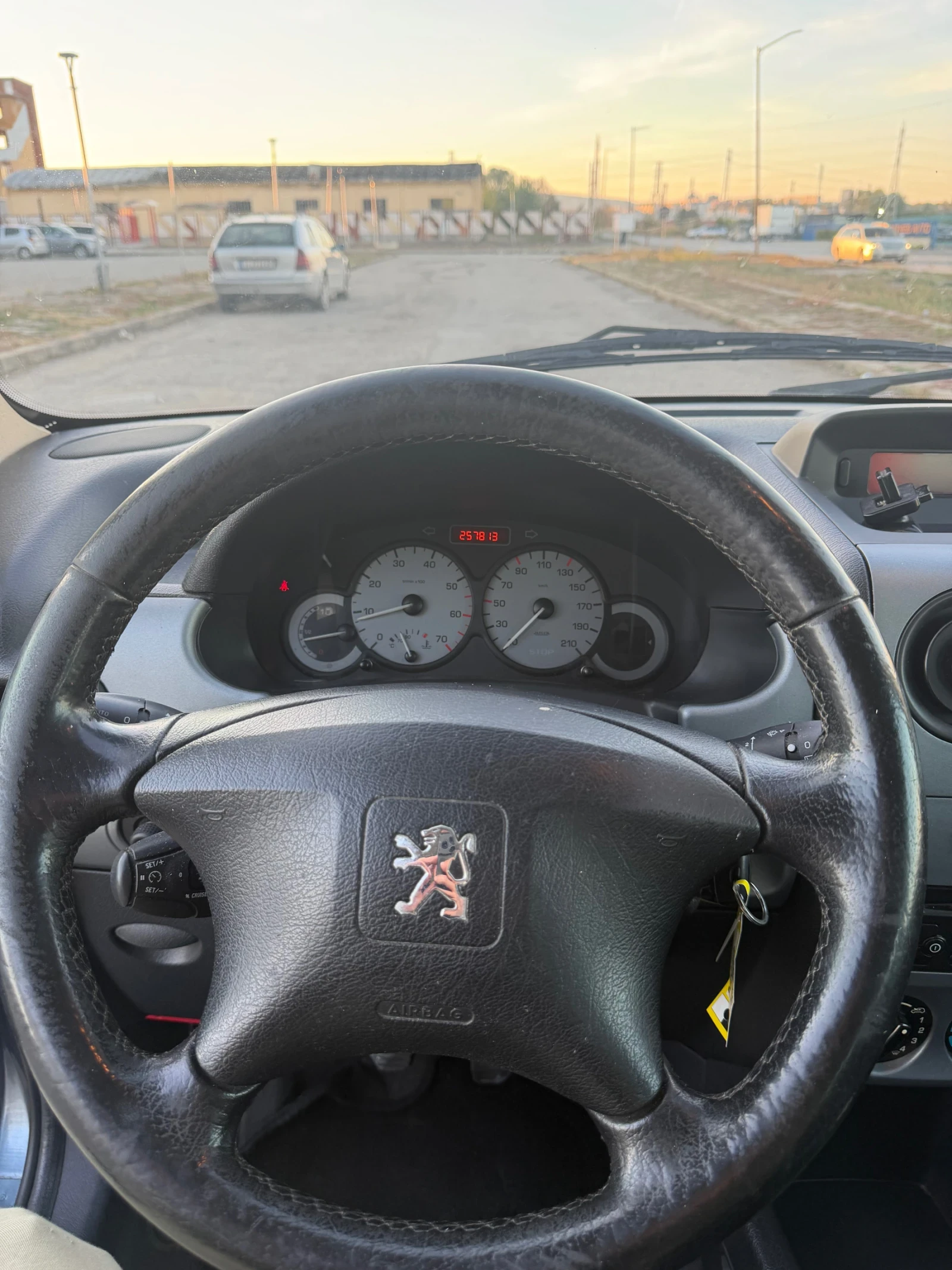 Peugeot Partner 1.6i /��������/�������� | Mobile.bg � ����������� 6