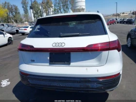 Audi Q8 E-TRON PREMIUM QUATTRO, снимка 16
