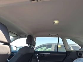 Toyota Rav4 LE| ПОДГРЕВИ| ПАНОРАМА| 2 КЛЮЧА| 2 ЧИФТА ГУМИ| , снимка 12