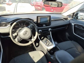 Toyota Rav4 LE| ПОДГРЕВИ| ПАНОРАМА| 2 КЛЮЧА| 2 ЧИФТА ГУМИ| , снимка 9