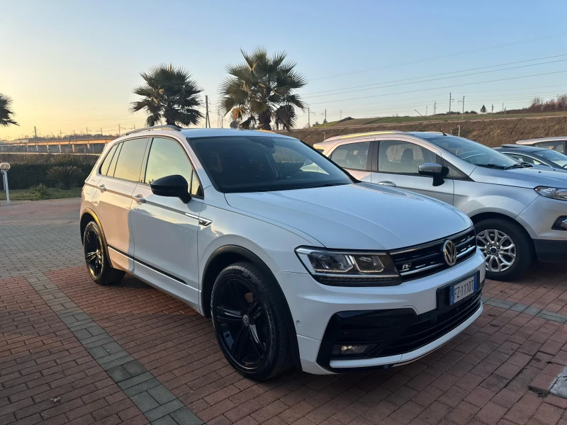 VW Tiguan R-line , снимка 9 - Автомобили и джипове - 49546296