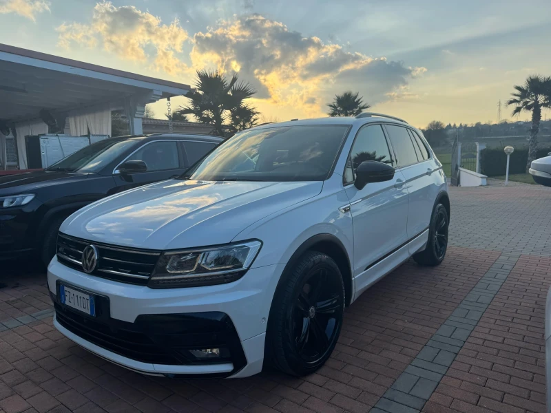 VW Tiguan R-line , снимка 12 - Автомобили и джипове - 49546296