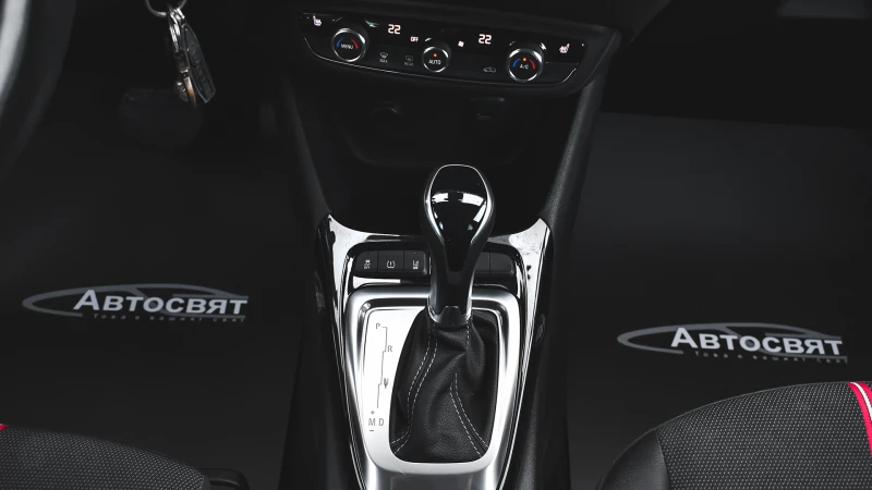 Opel Crossland X 1.2 Turbo GS Line Automatic, снимка 14 - Автомобили и джипове - 51689083