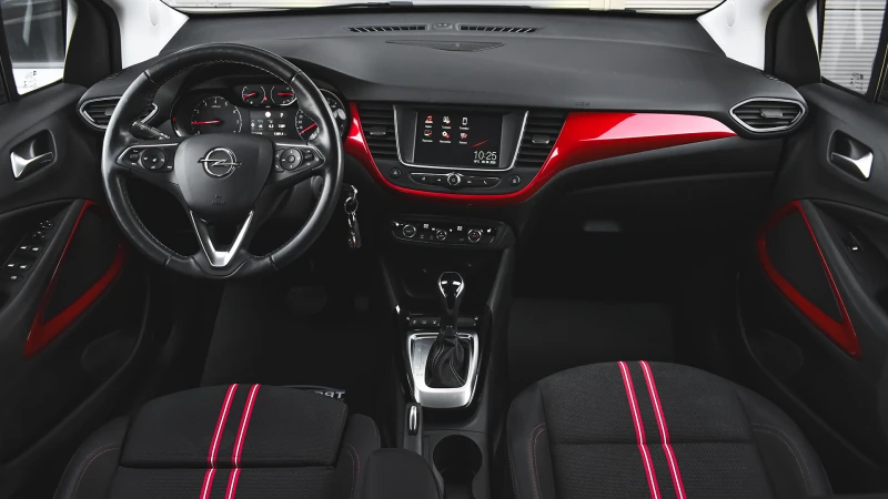Opel Crossland X 1.2 Turbo GS Line Automatic, снимка 12 - Автомобили и джипове - 51689083