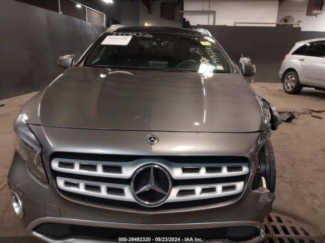 Mercedes-Benz GLA 250, снимка 10 - Автомобили и джипове - 47642262