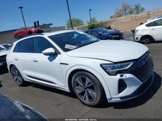 Audi Q8 E-TRON PREMIUM QUATTRO