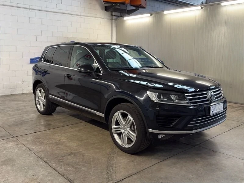 VW Touareg * Facelift* 2018* 3.0TDI* , снимка 2 - Автомобили и джипове - 56118914