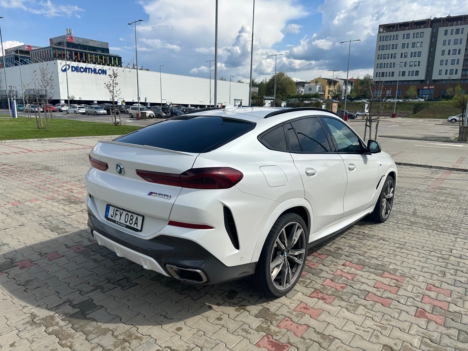 BMW X6 M50i xDrive - изображение 5