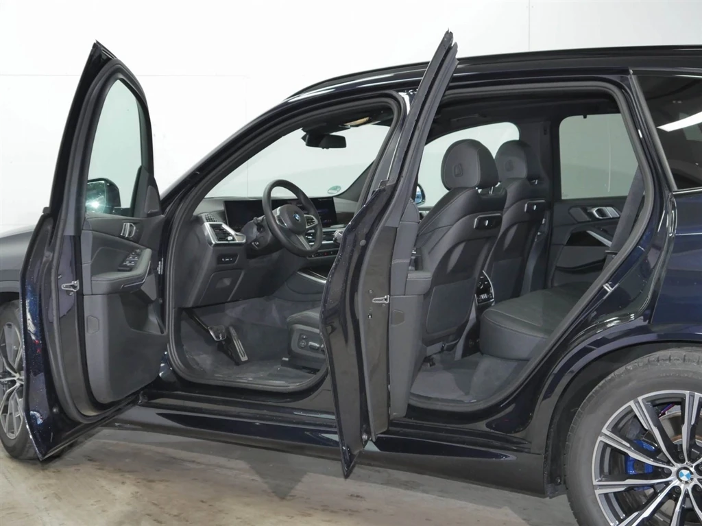 BMW X5 xDrive30d - изображение 9