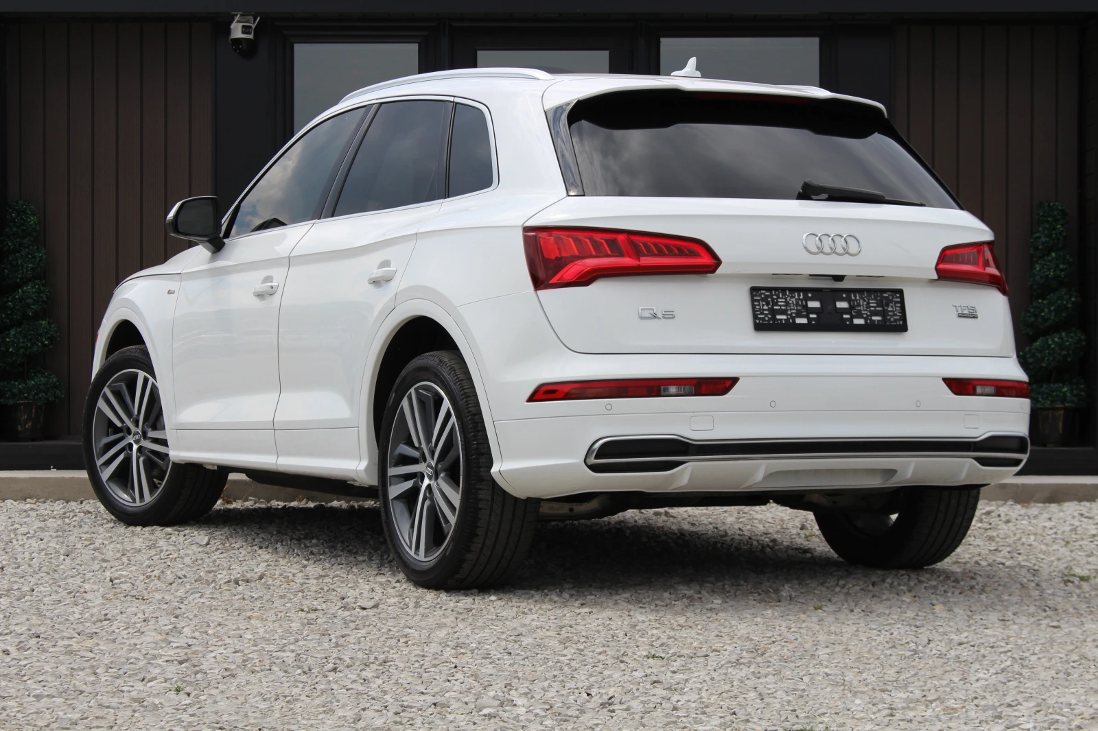 Audi Q5 2.0TFSI* S-Line* QUATTRO* LED* VIRTUAL*  - изображение 4