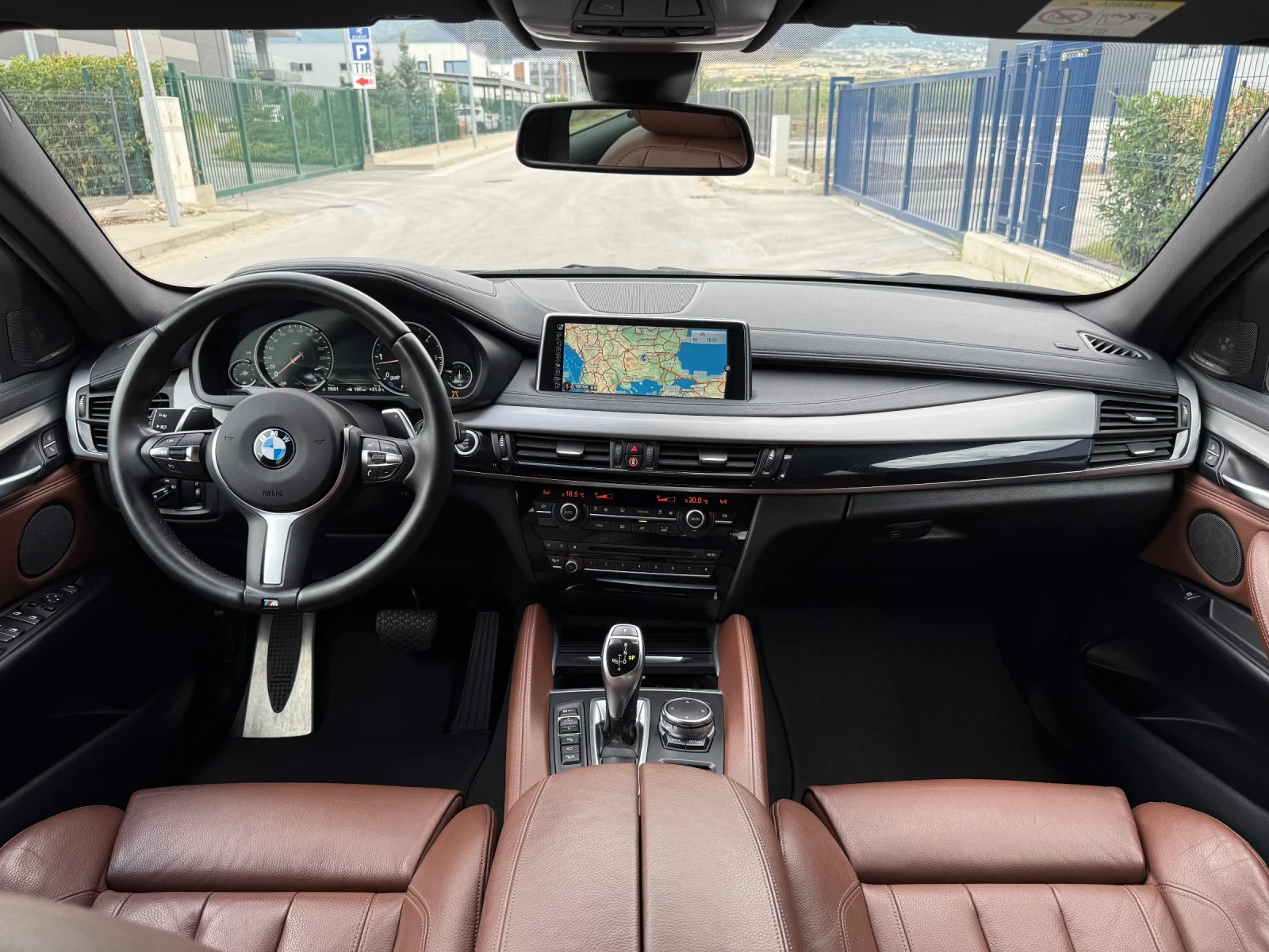 BMW X6 4.0D-М-ПАКЕТ-DIGITAL-360-КАМЕРИ-LANE-ASSIST-HARMAN - изображение 7