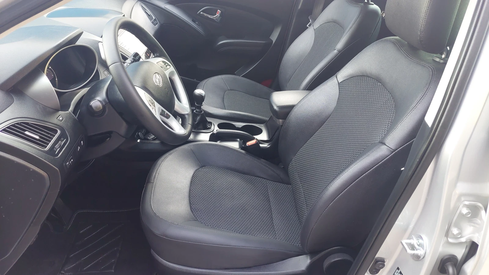 Hyundai IX35 1.7 FULL KAYLESS  - изображение 9
