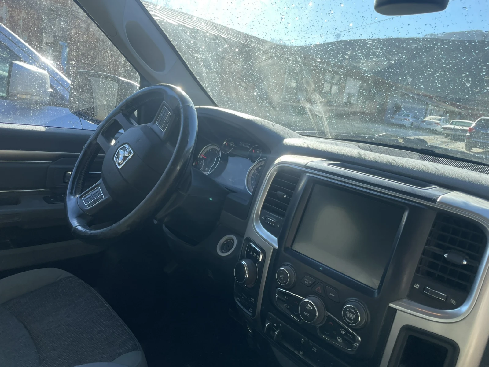 Dodge RAM 1500  SLT - изображение 6