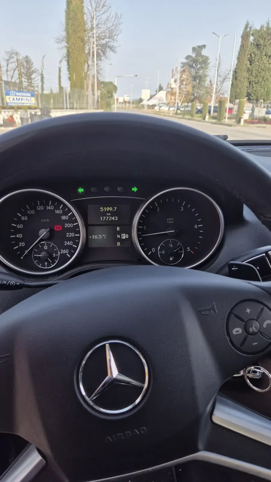 Mercedes-Benz ML 350, снимка 8 - Автомобили и джипове - 54196478