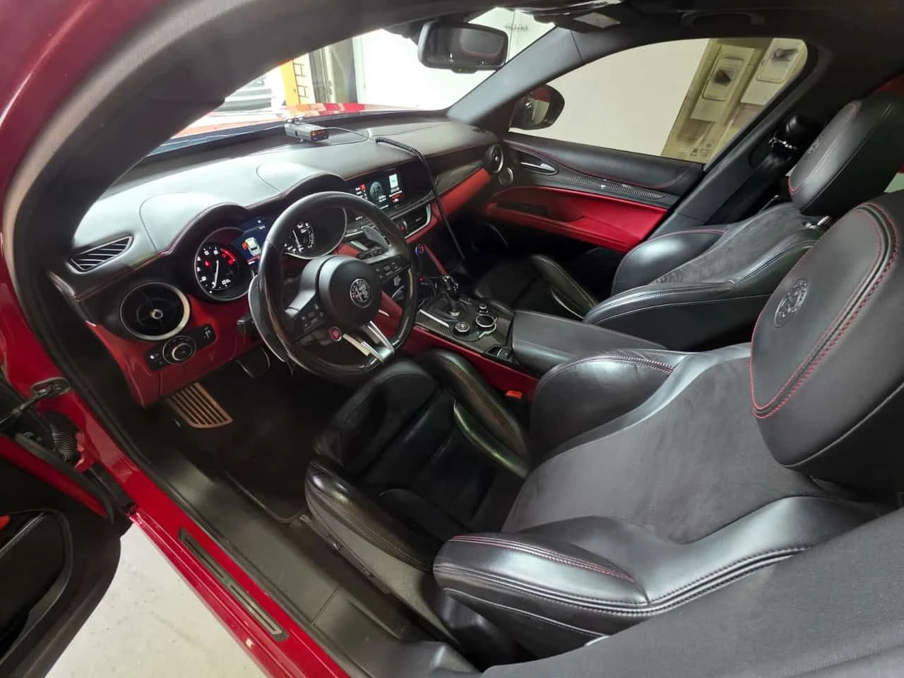 Alfa Romeo Stelvio Quadrifoglio/CARFAX/������/����/�������/ | Mobile.bg � ����������� 9