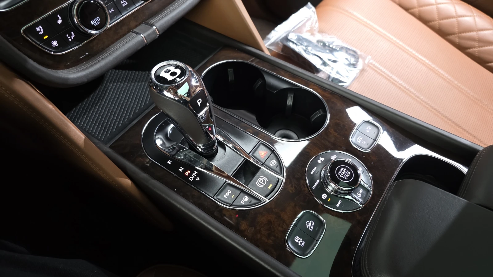 Bentley Bentayga W12 6.0* �����* �����* 360* HEAD-UP* ������ ���� | Mobile.bg � ����������� 12
