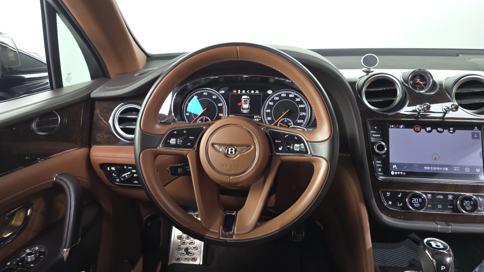 Bentley Bentayga W12 6.0* �����* �����* 360* HEAD-UP* ������ ���� | Mobile.bg � ����������� 5