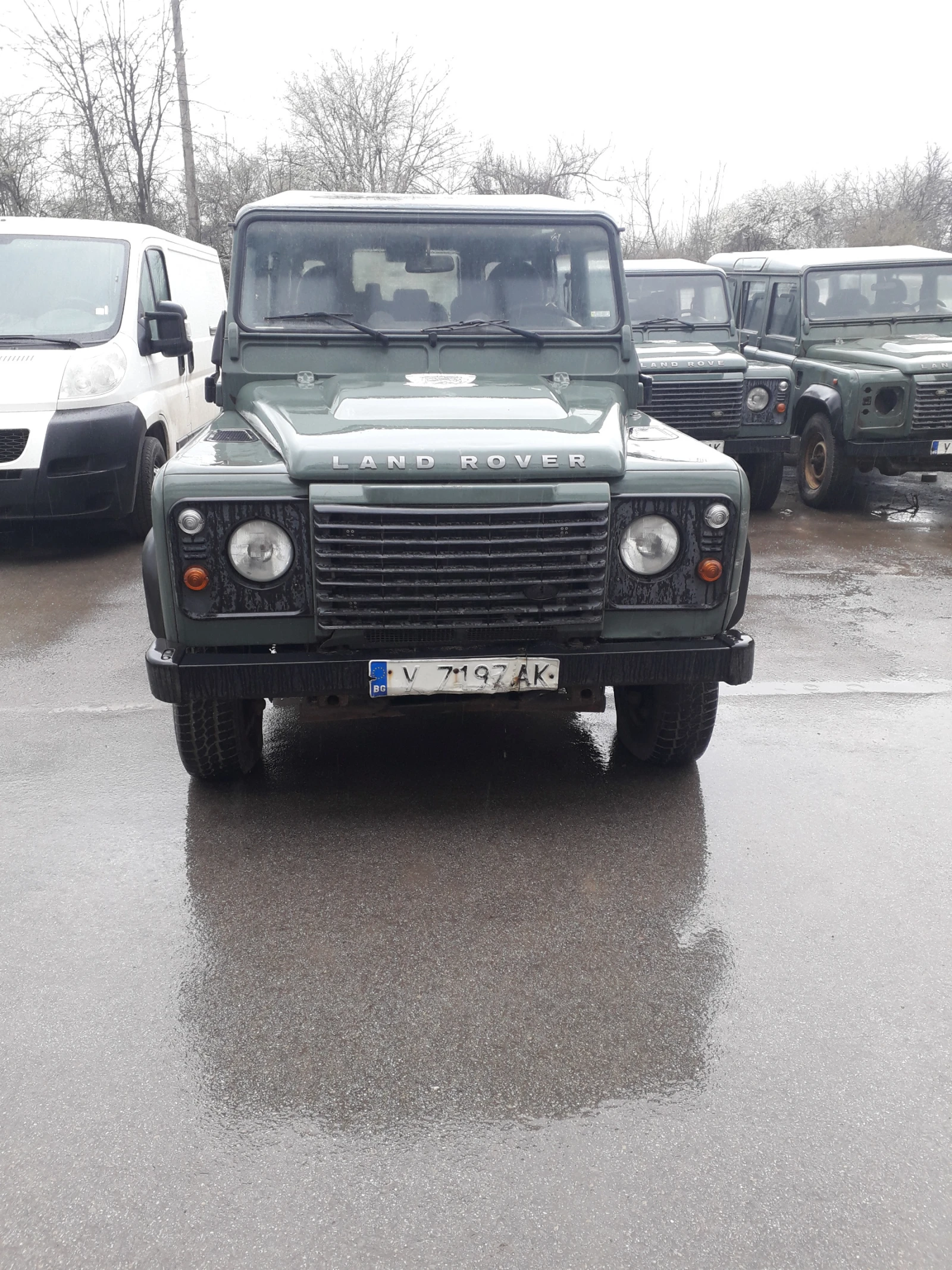 Land Rover Defender 110, снимка 2 - Автомобили и джипове - 54781630
