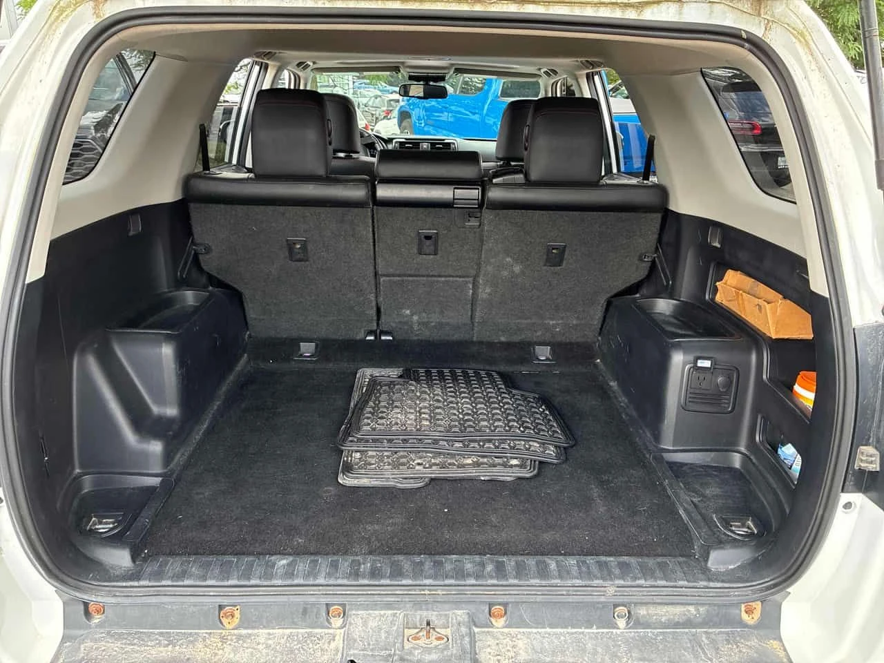Toyota 4runner * 4WD * CARFAX * ОПЦИЯ ЗА ФИНАНСИРАНЕ , снимка 11 - Автомобили и джипове - 55224249