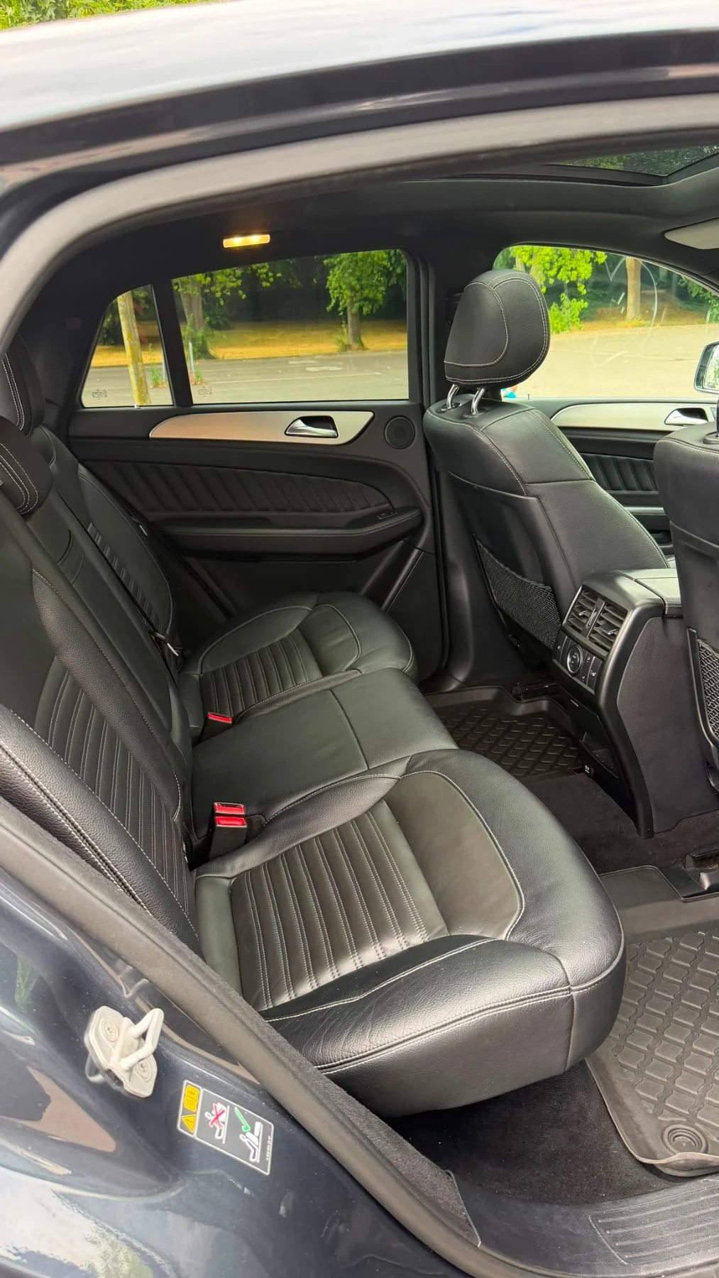 Mercedes-Benz GLE 350 AMG, Distronik, Pano, keyless, 360 kamera, снимка 14 - Автомобили и джипове - 55721585