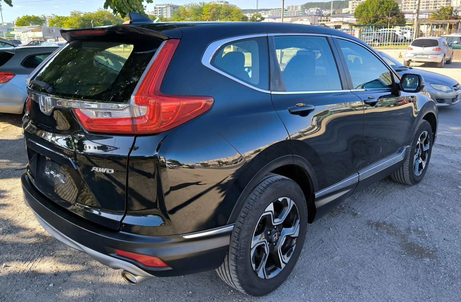 Honda Cr-v 1.5 VTEC AWD, снимка 3 - Автомобили и джипове - 55779994