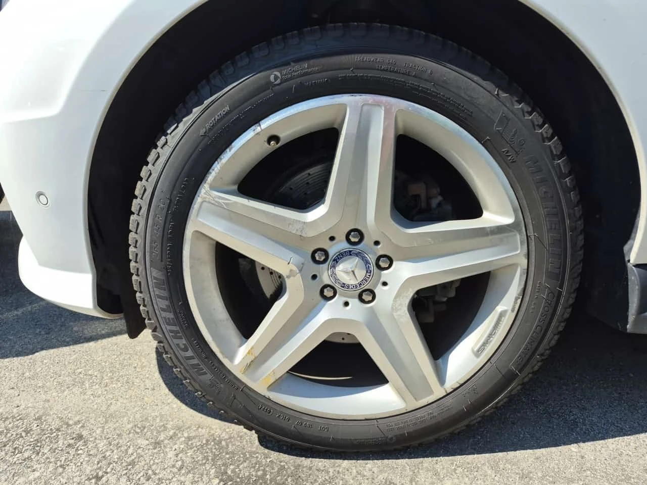 Mercedes-Benz ML 350 D * AIRMATIC * HARMON KARDON * CARFAX * , снимка 9 - Автомобили и джипове - 55784422