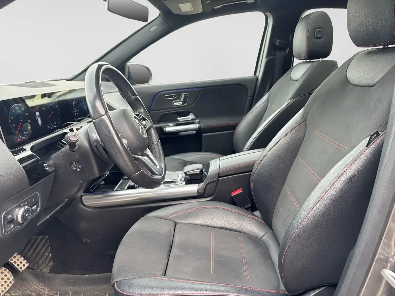Mercedes-Benz GLA 250, снимка 11 - Автомобили и джипове - 56227362