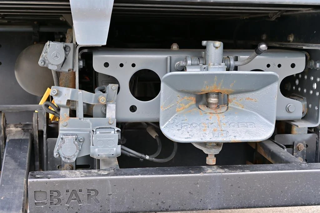 Mercedes-Benz Actros 1843 E6 Retarder борд 2t теглич 2, 8m, снимка 10 - Камиони - 54044952