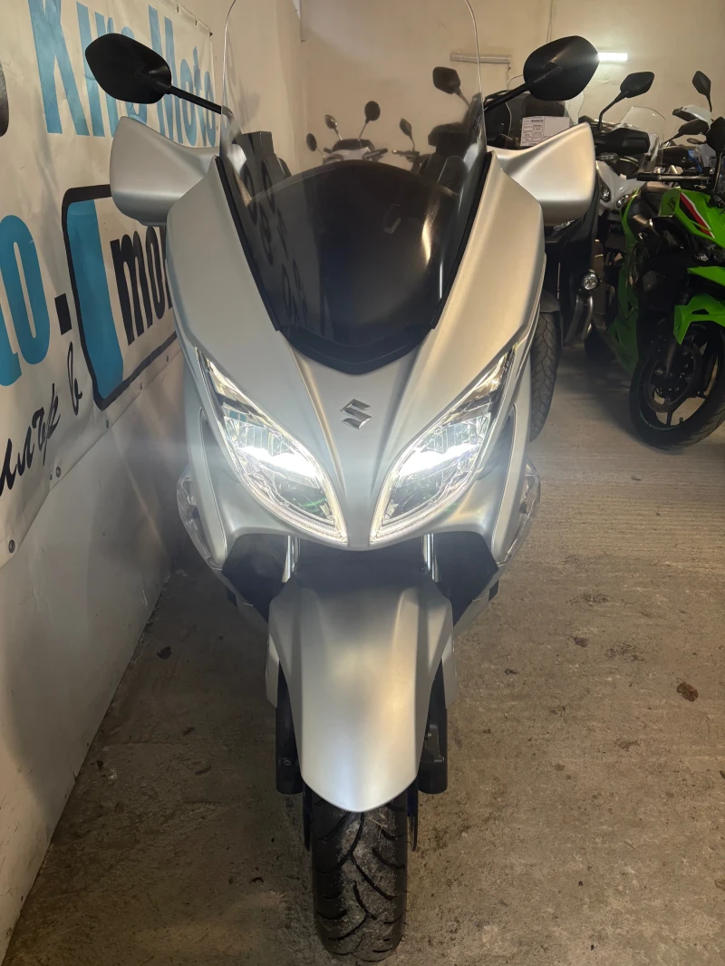 Suzuki Burgman 400i ABS 2024г!!! Service book!, снимка 10 - Мотоциклети и мототехника - 53191251