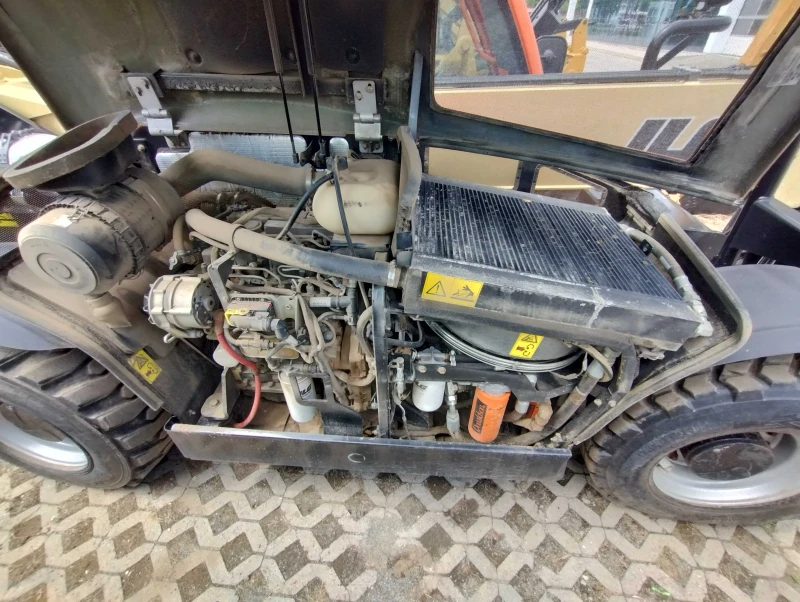 Телескопичен товарач JLG 2505H, снимка 11 - Селскостопанска техника - 47534638