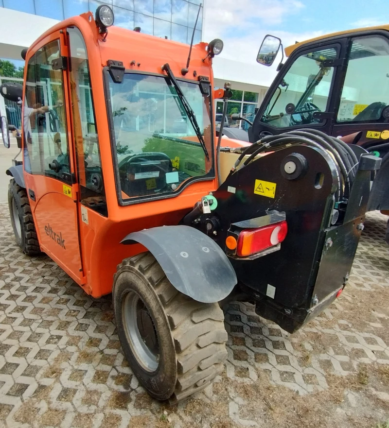 Телескопичен товарач JLG 2505H, снимка 3 - Селскостопанска техника - 47534638