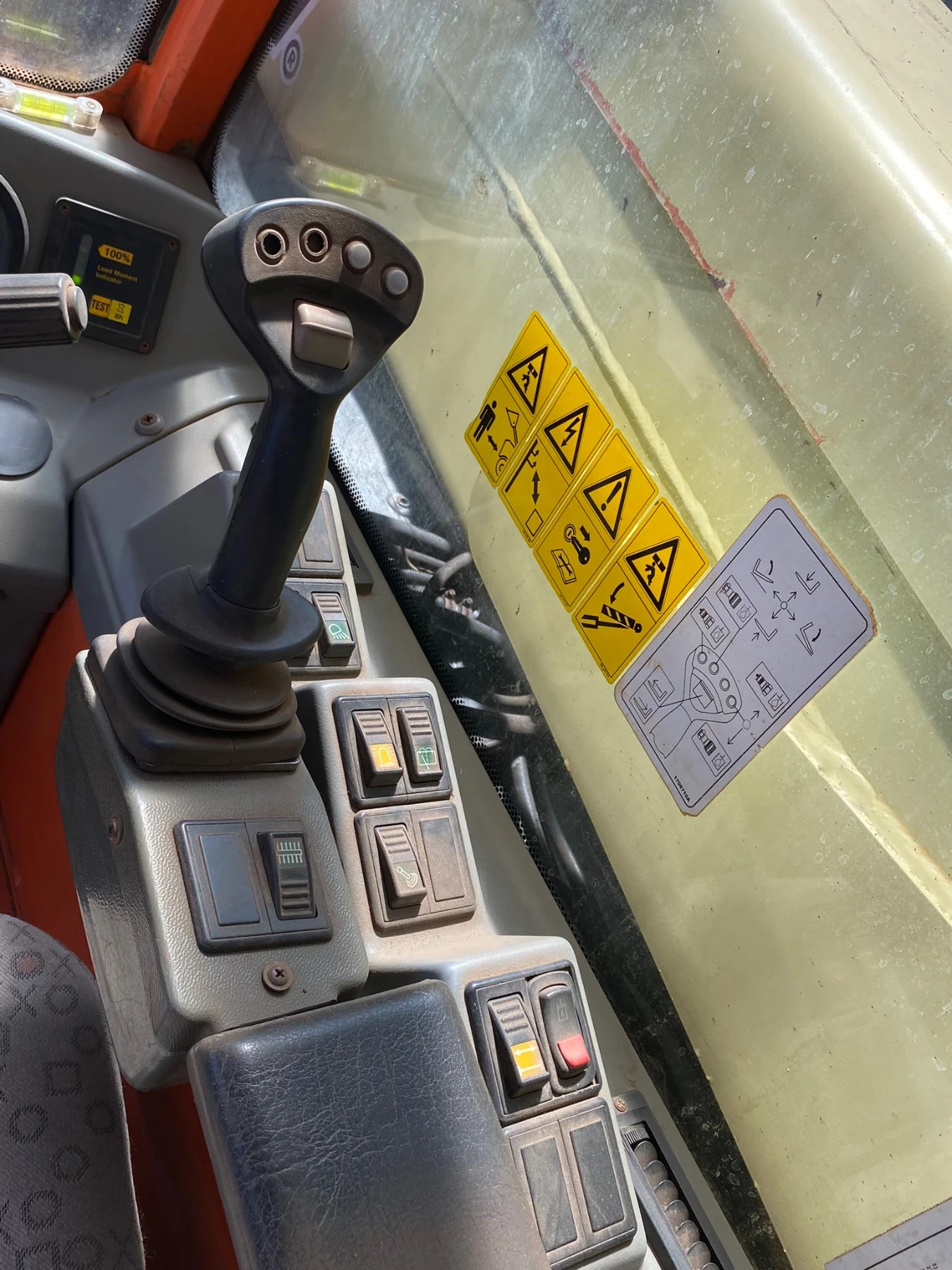 Телескопични товарачи JLG 307, снимка 8 - Индустриална техника - 53823752