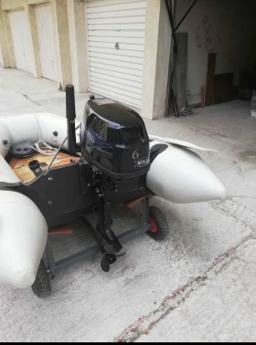 Надуваема лодка Bombard 2.60 + двигател Tohatsu 6 hp, 4 stock, снимка 4 - Воден транспорт - 53197611