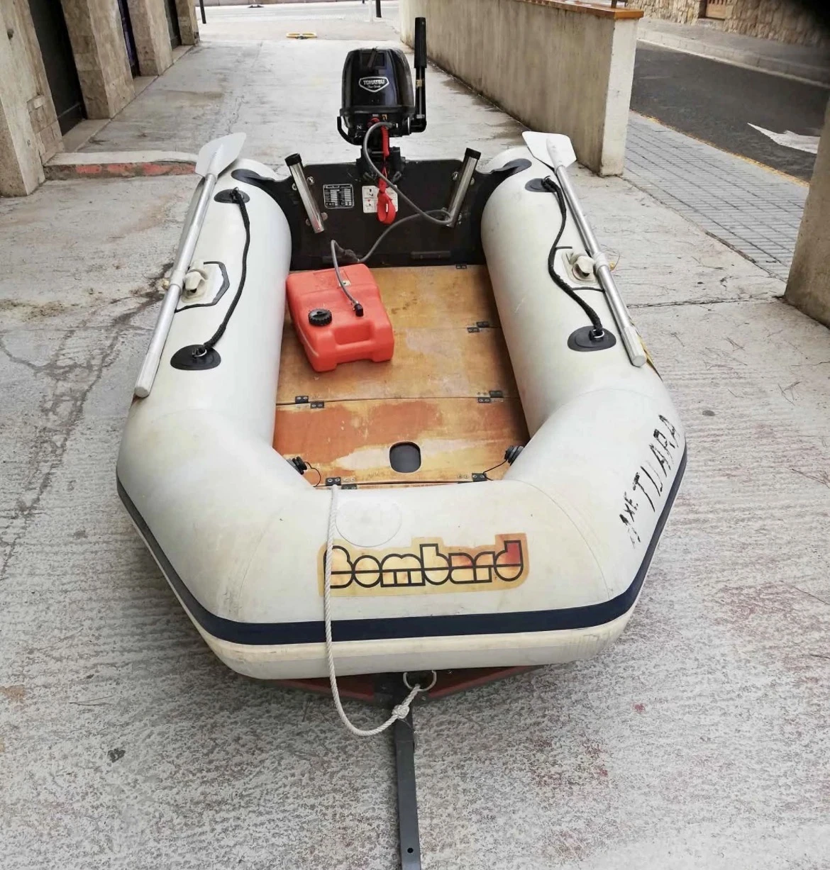 ��������� ����� Bombard 2.60 + �������� Tohatsu 6 hp, 4 stock | Mobile.bg � ����������� 1