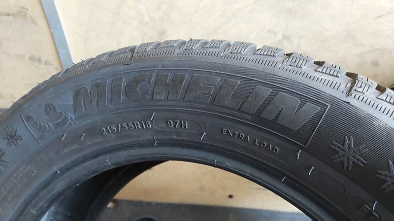 Гуми Зимни 215/55R16, снимка 5 - Гуми и джанти - 29259963