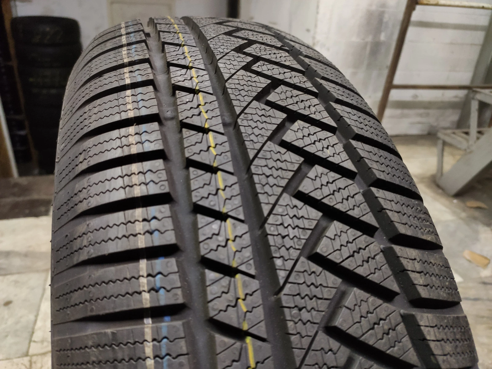  235/65R17 | Mobile.bg   2