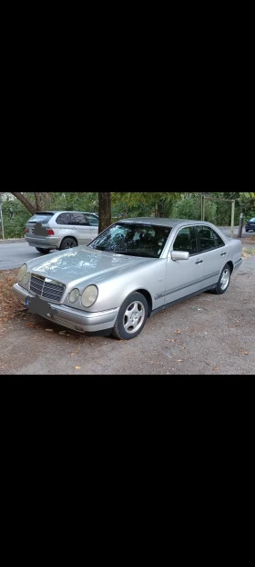 Обява за продажба на Mercedes-Benz E 200 W210 ~3 700 лв. - изображение 1 | Auto.bg Обява за продажба на Mercedes-Benz E 200 W210 ~3 700 лв. - изображение 1
