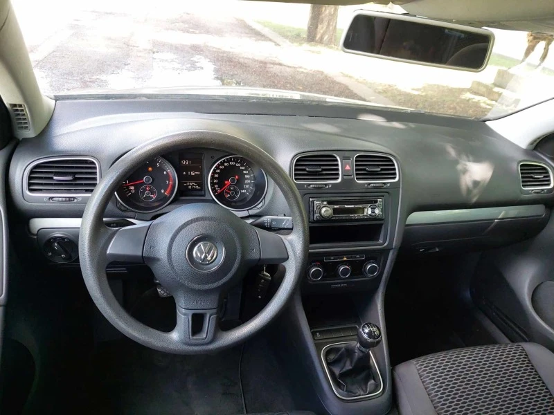 VW Golf 1, 4i 80ps СТАРИЯ МОТОР!!!, снимка 6 - Автомобили и джипове - 46446350