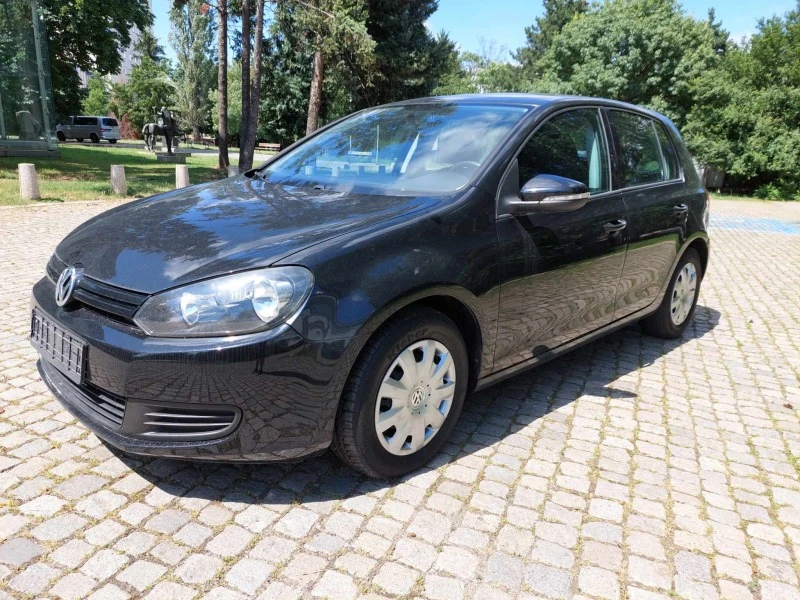 VW Golf 1, 4i 80ps СТАРИЯ МОТОР!!!, снимка 1 - Автомобили и джипове - 46446350