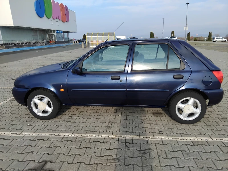 Ford Fiesta, снимка 2 - Автомобили и джипове - 48070011