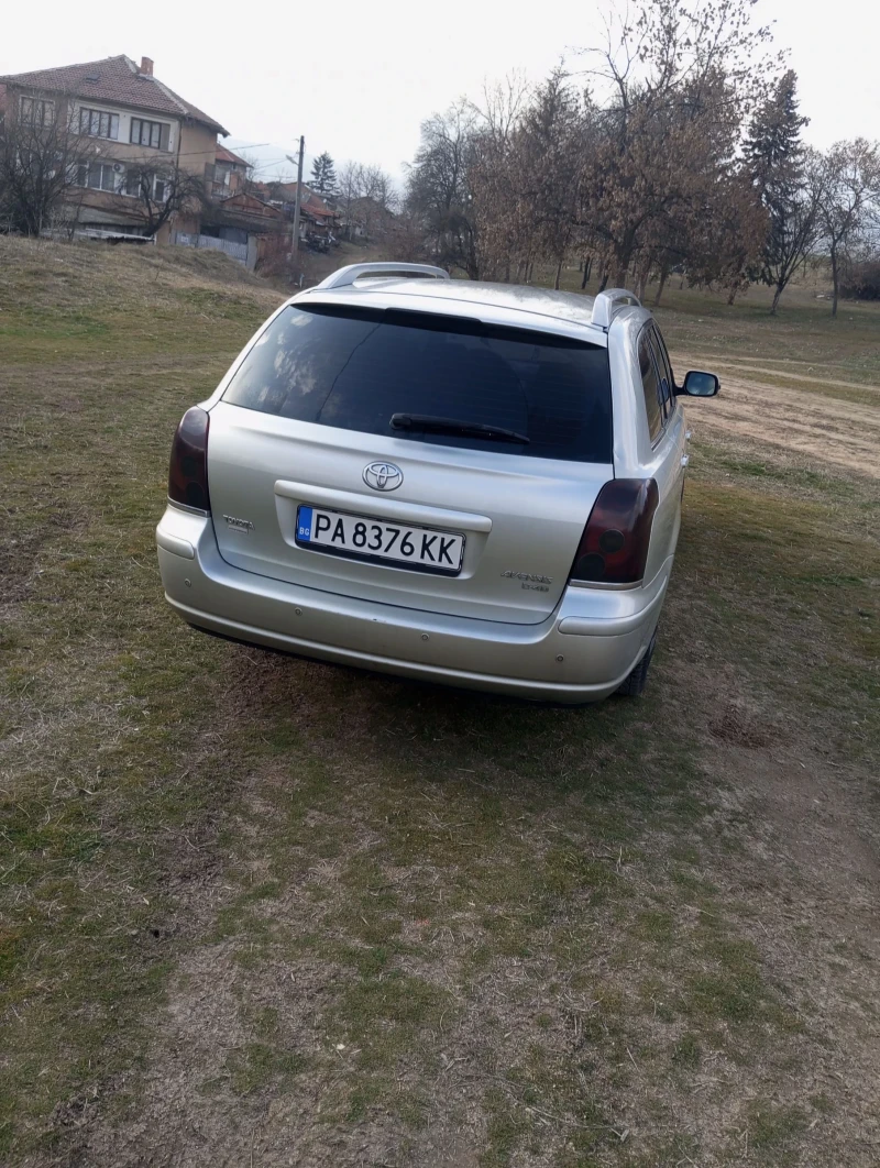 Toyota Avensis, снимка 4 - Автомобили и джипове - 48954879