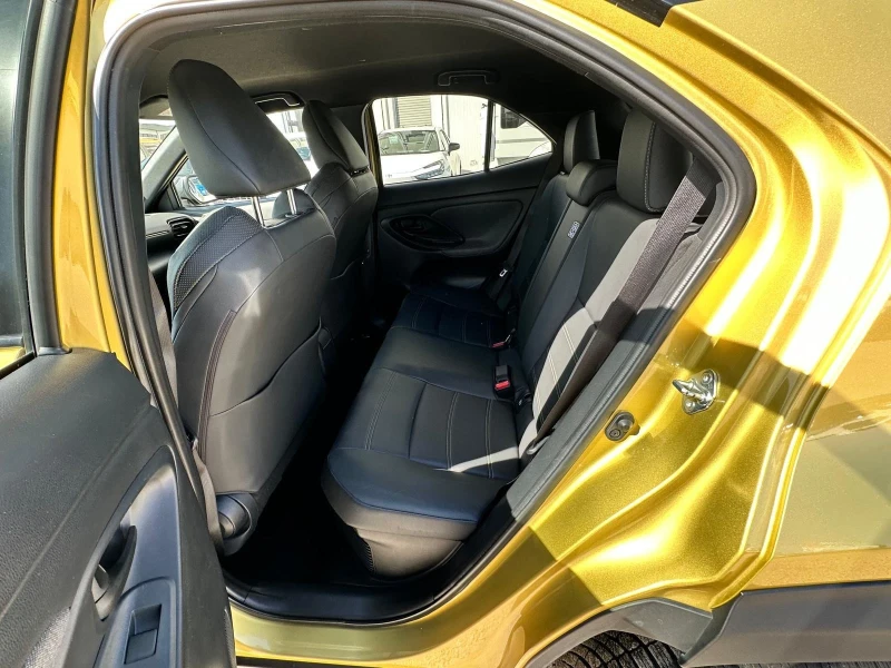 Toyota Yaris Cross  1.5 CVT HYBRID* Elegance* 360 CAMERA * ГАРАНЦИЯ!, снимка 10 - Автомобили и джипове - 50772643