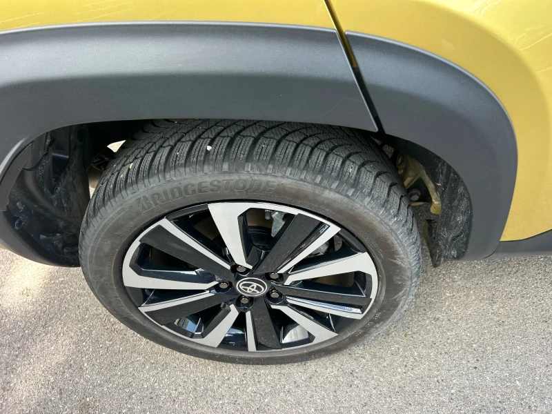 Toyota Yaris Cross  1.5 CVT HYBRID* Elegance* 360 CAMERA * ГАРАНЦИЯ!, снимка 9 - Автомобили и джипове - 50772643