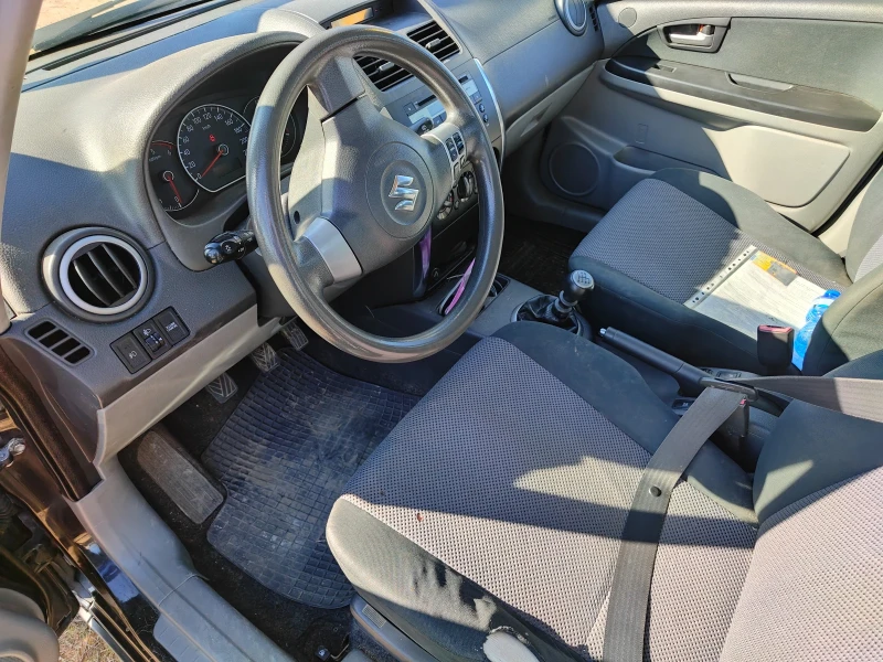 Suzuki SX4, снимка 9 - Автомобили и джипове - 52282421