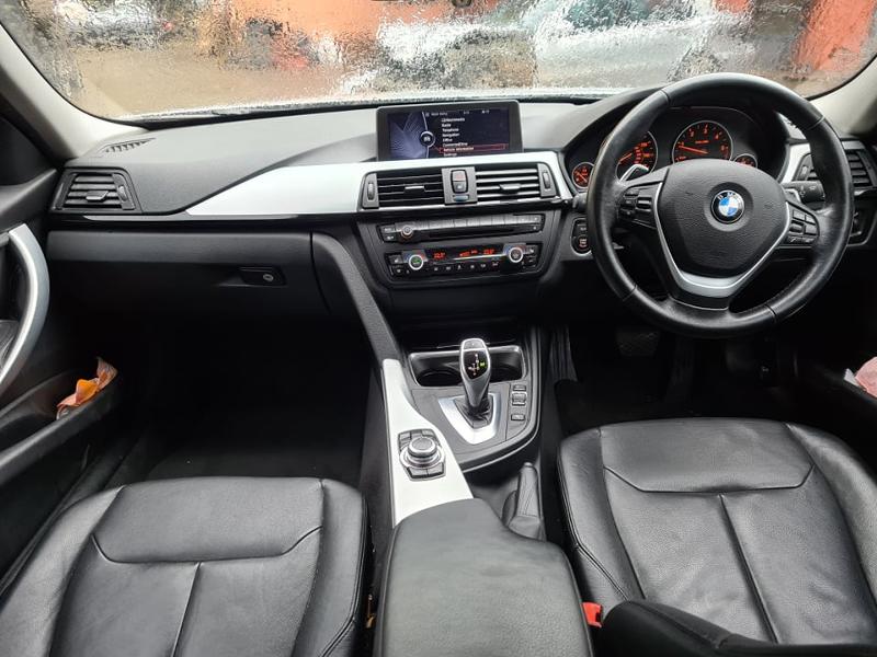 BMW 320 3бр. 318D 320D  кожен салон, снимка 2 - Автомобили и джипове - 34502611