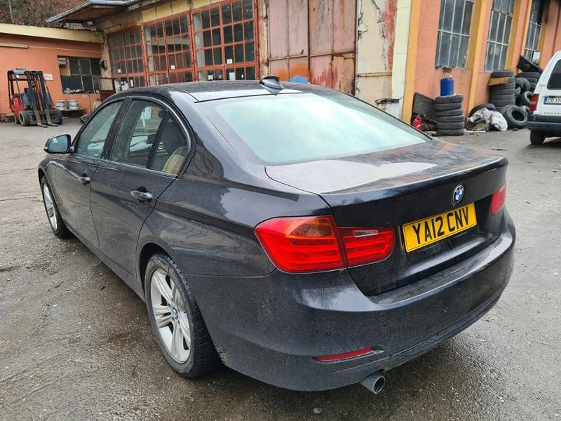 BMW 320 3бр. 318D 320D  кожен салон, снимка 9 - Автомобили и джипове - 34502611